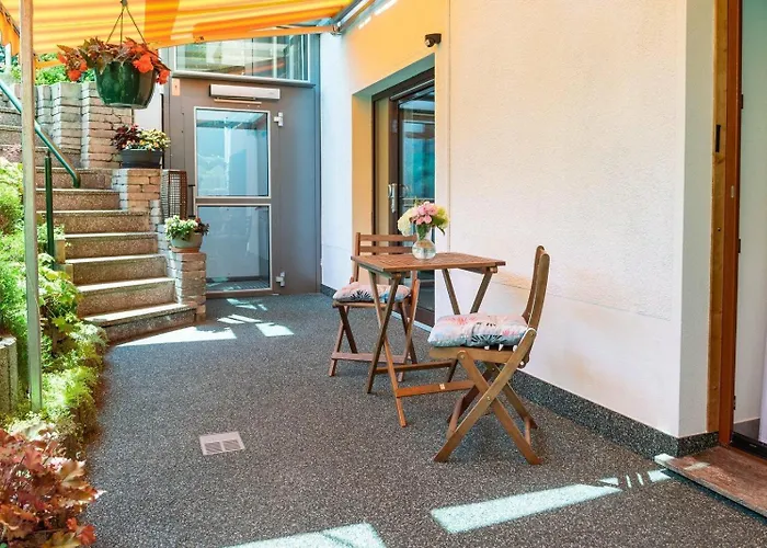 Neu! Andreas راديبول