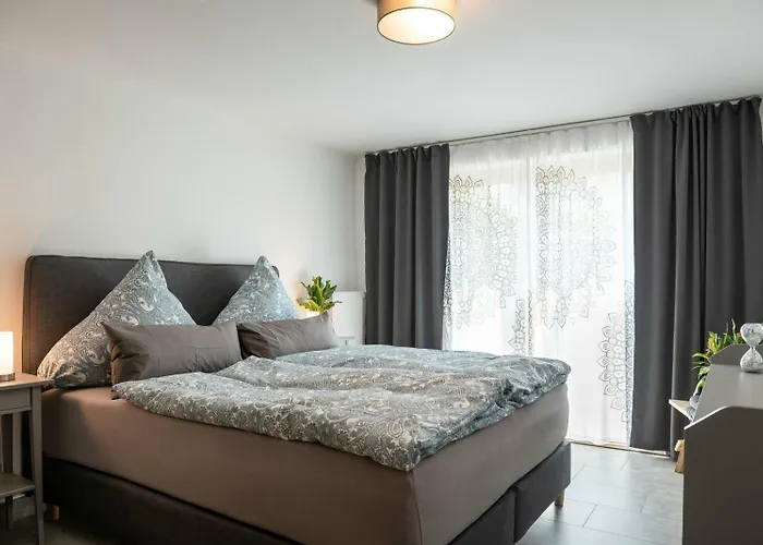 شقة Neu! Andreas راديبول